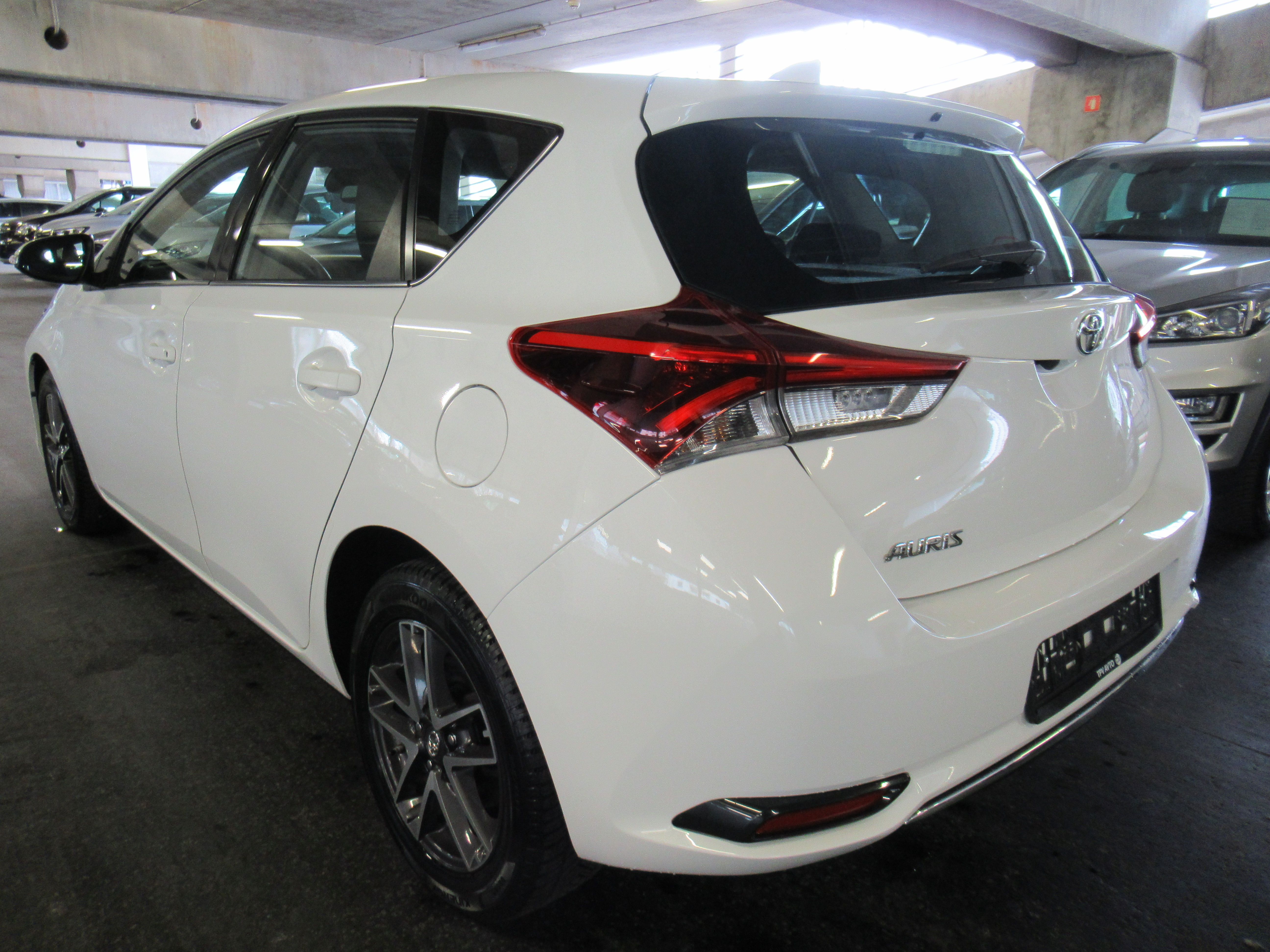 toyota auris 1.2 turbo luna - slika 4
