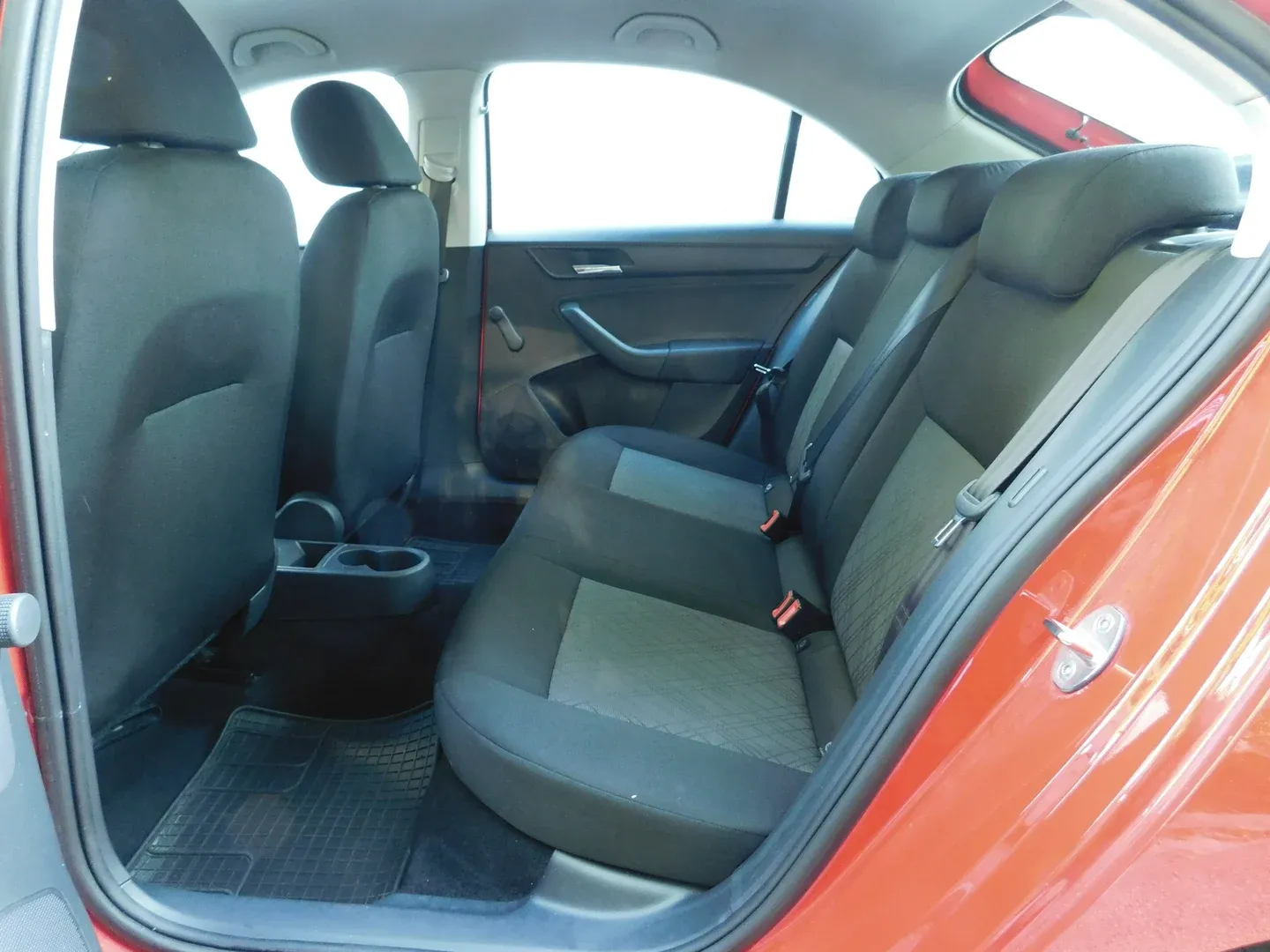 06472 seat toledo 1.4 tdi cr reference eco s&s - slika 10
