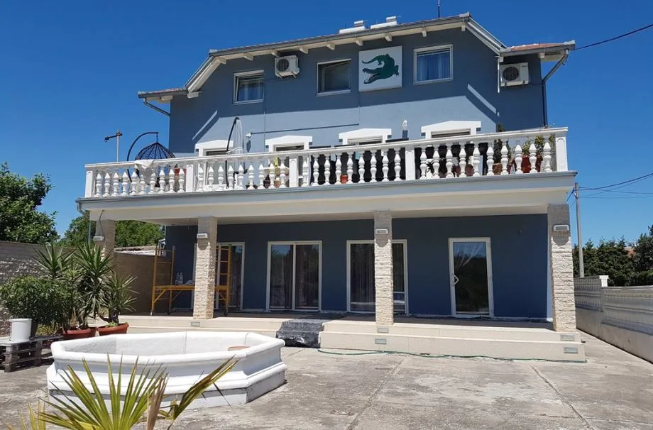 kuća: poslovno stambena zgrada, katnica, bilje, 330 m2 - slika 2