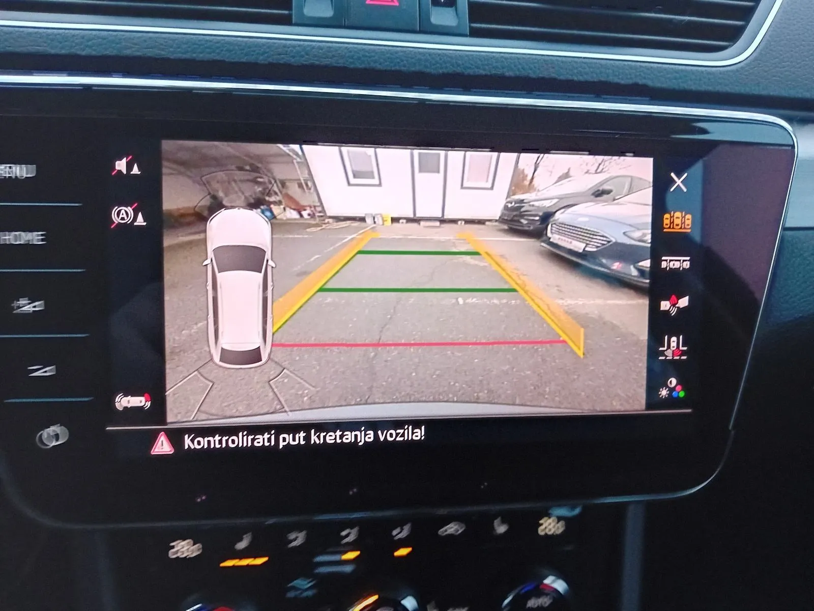 škoda superb combi 2,0 tdi ,do 2 godine jamstva,u sustavu pdv-a. - slika 13