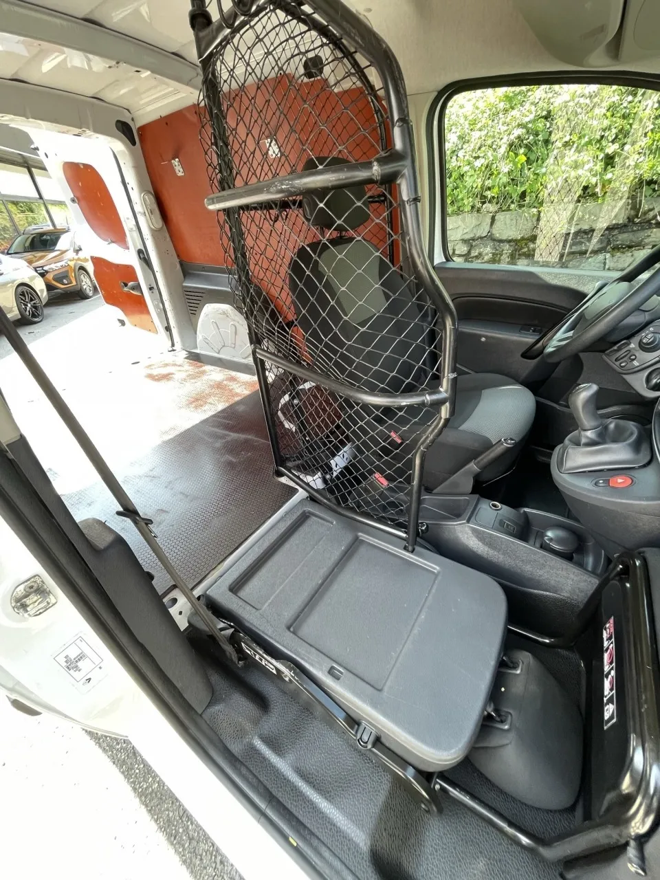 renault kangoo express furgon 1,5 dci 90 energy - slika 11