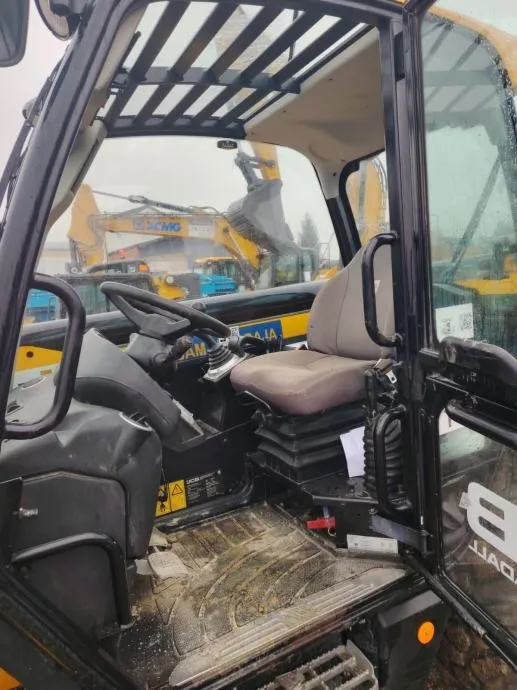 rabljeni teleskopski viličar jcb - visina dizanja 17,5 m - slika 8