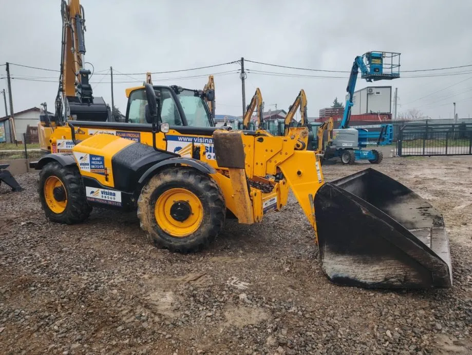rabljeni teleskopski viličar jcb - visina dizanja 17,5 m - slika 4