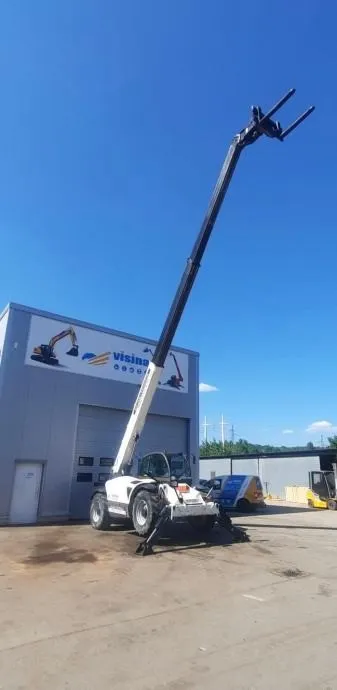 rabljeni teleskopski viličar manitou mt1440 - slika 4