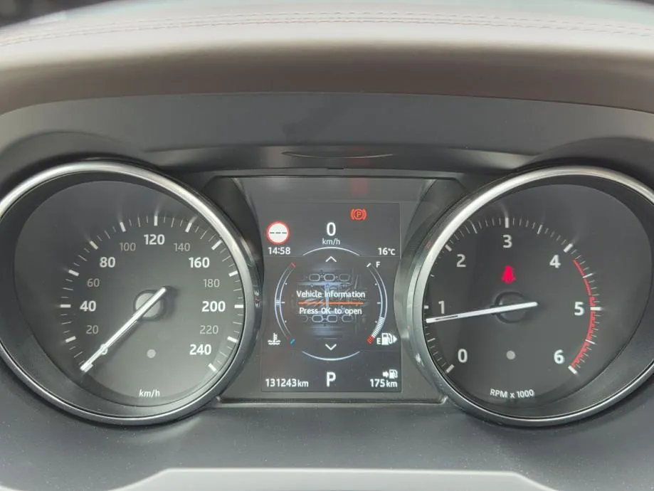 range rover evoque, 2.0 tdi, autom, 360 kam, pano, koža, alu 20 - slika 13