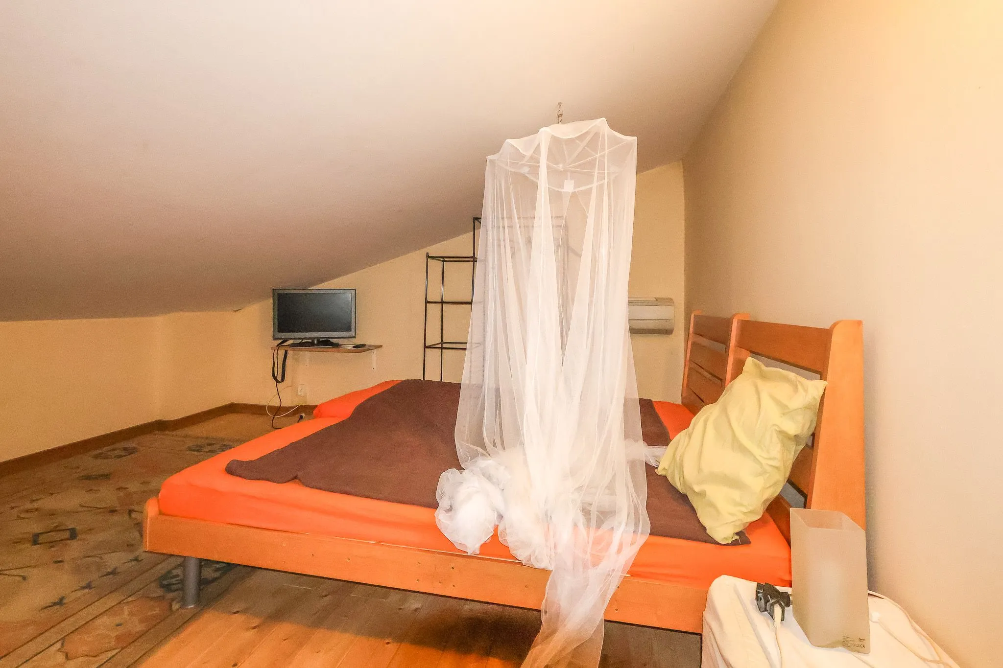 poreč-prizemnica sa bazenom i studio apartmanom na prodaji - slika 19