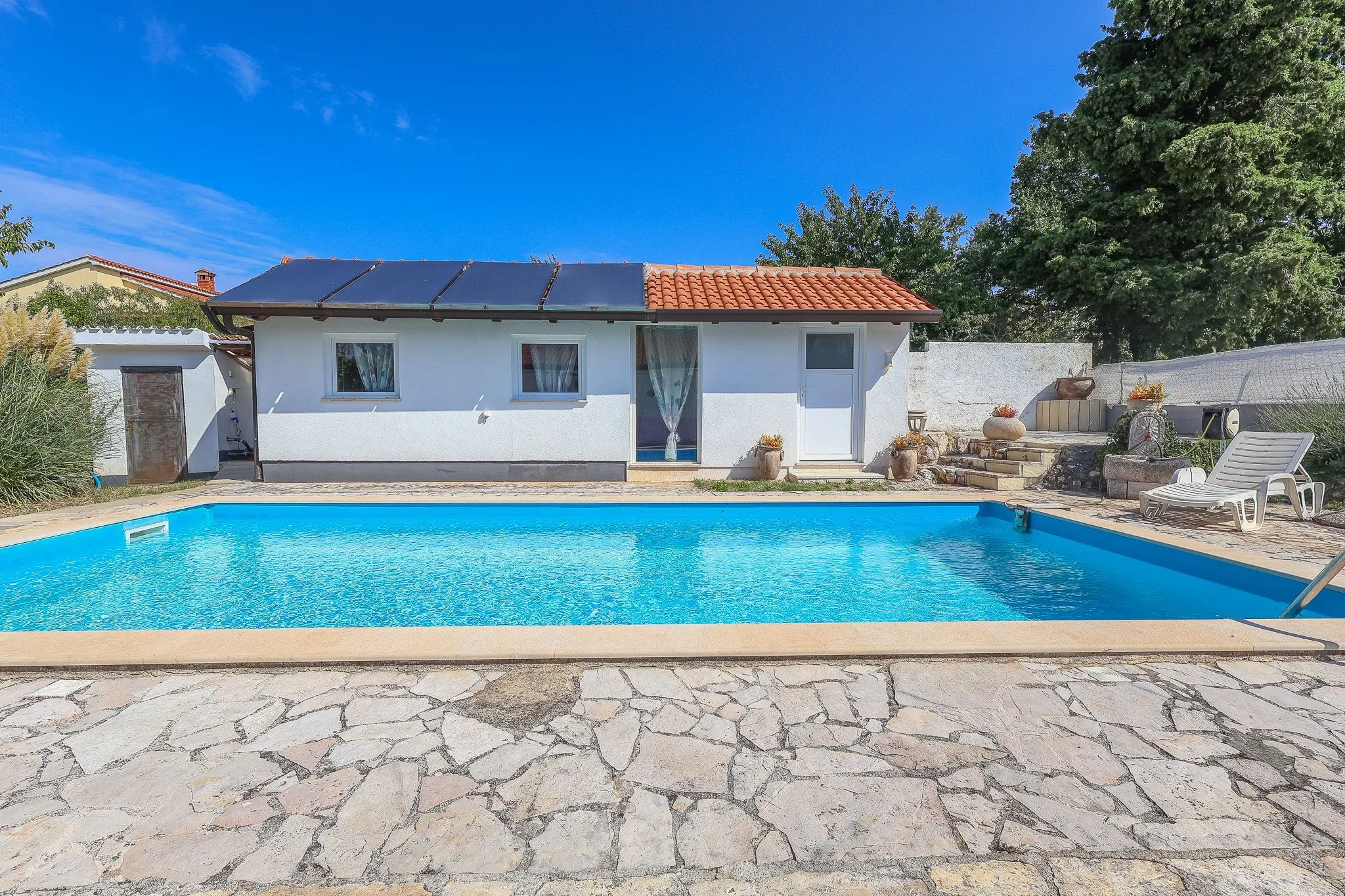 poreč-prizemnica sa bazenom i studio apartmanom na prodaji - slika 22