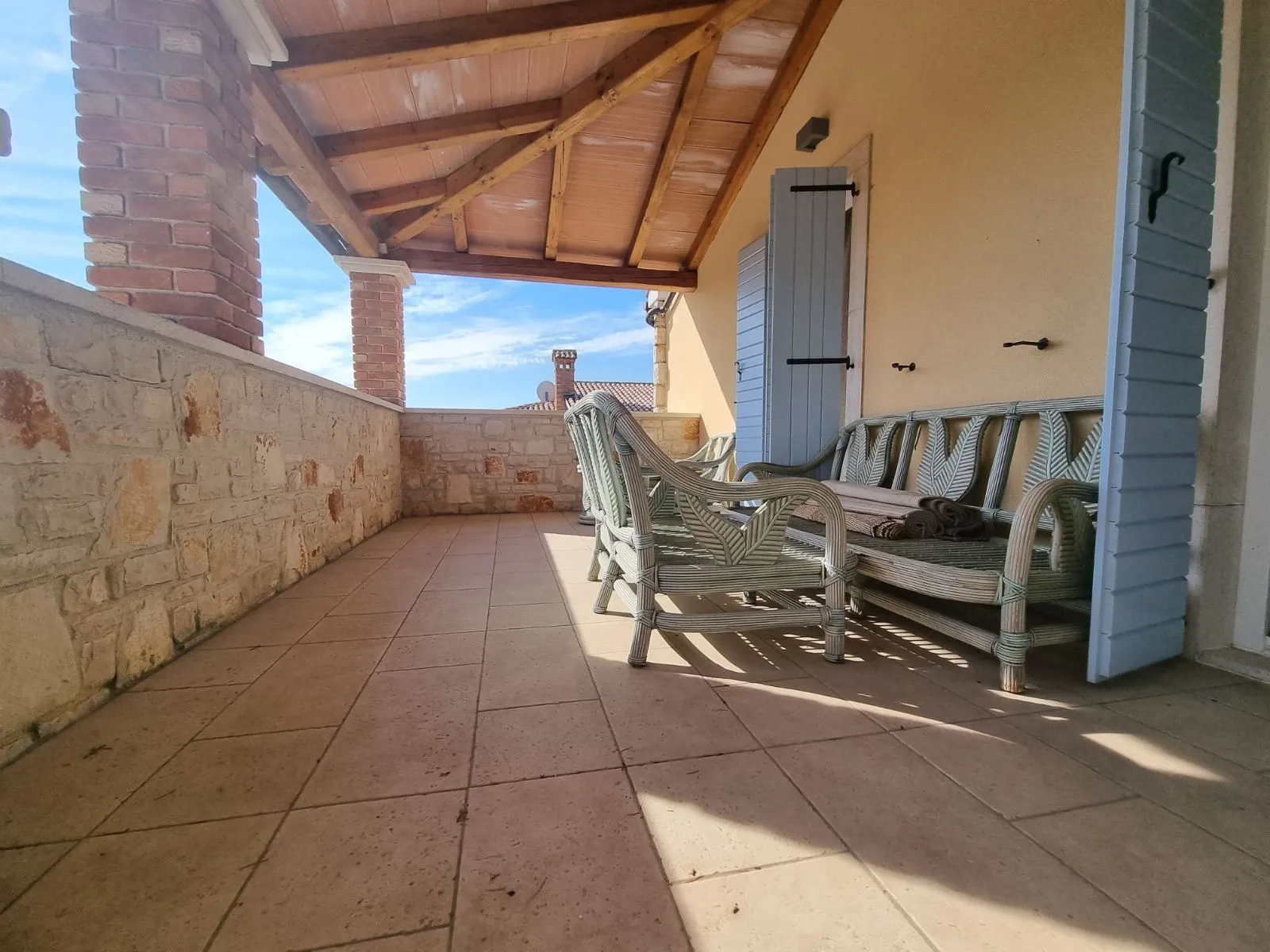 poreč okolica -mediteranska vila sa bazenom 1000 m od plaže - slika 17