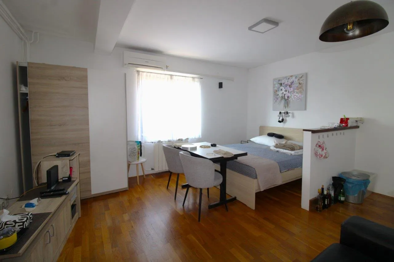 poreč-kuća sa stana na 1500 m od mora - slika 12