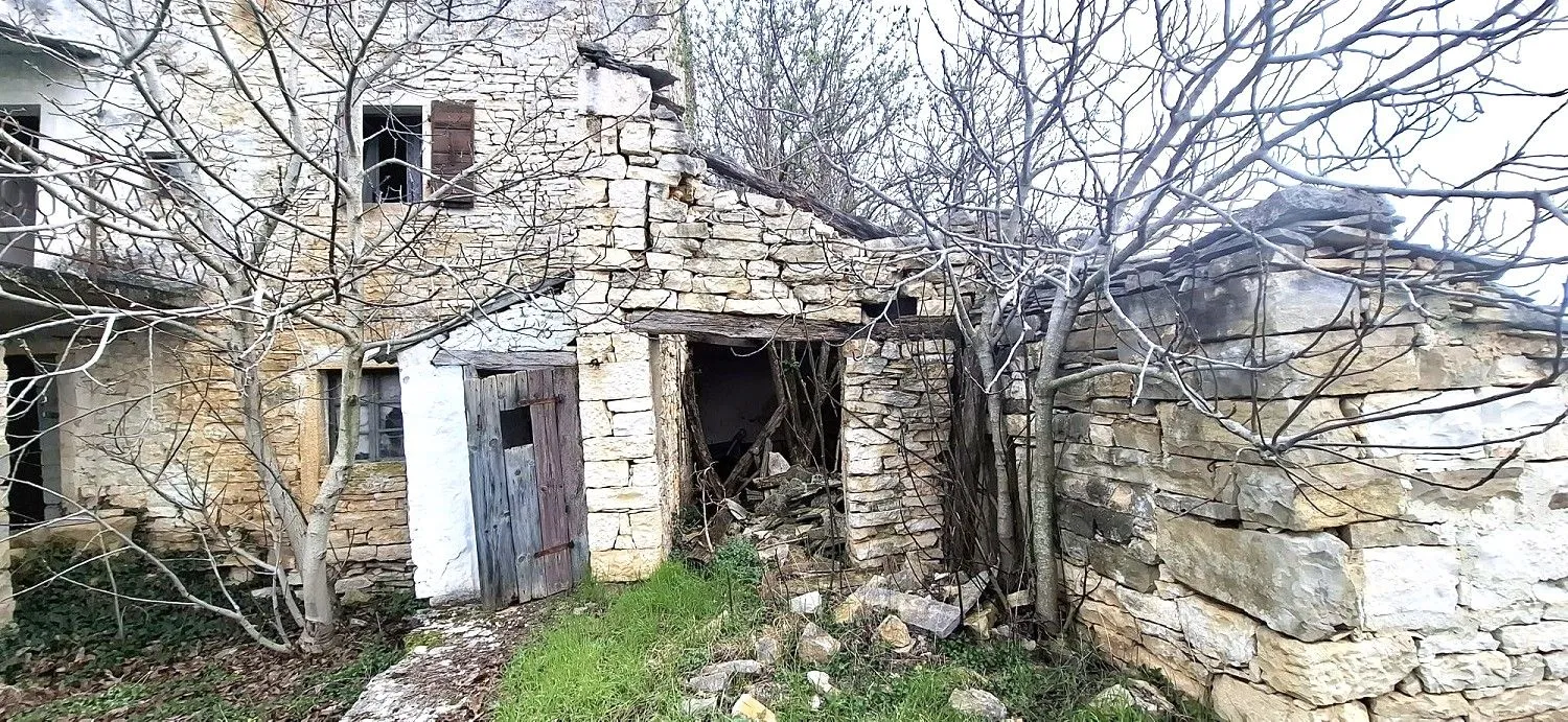 oprtalj -kamena kuća za adaptaciju - slika 6