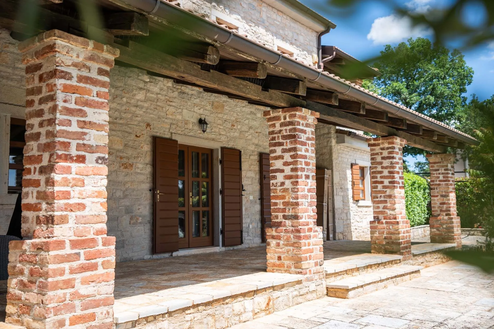 eksluziva-sveti lovreč-heraki-kamena kuća sa bazenom na prodaji - slika 4