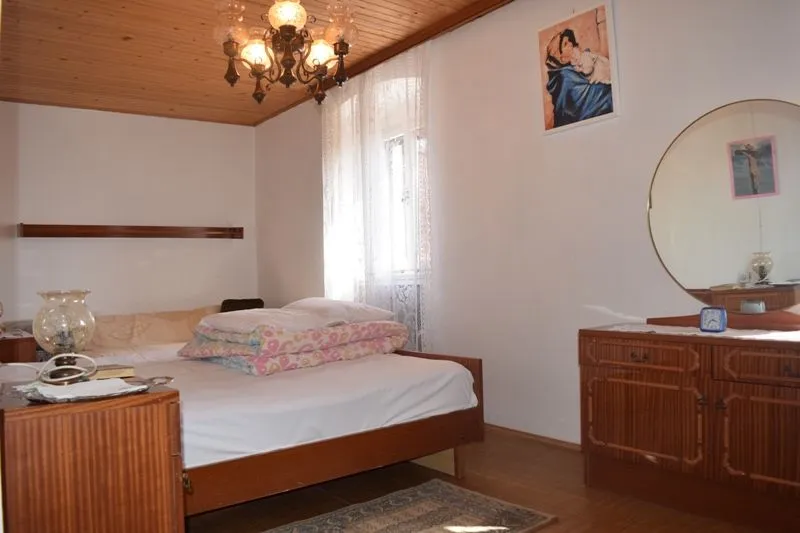 tar-kamena kuća na prodaji - slika 15