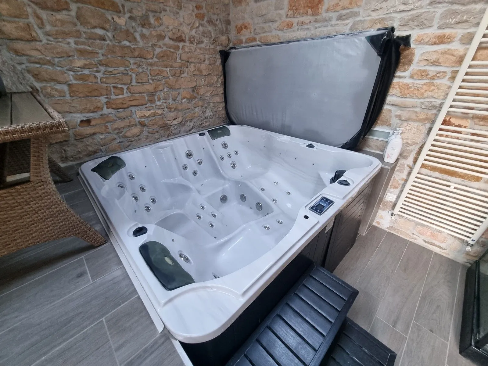 poreč-kamena kuća sa bazenom i wellnesom - slika 23