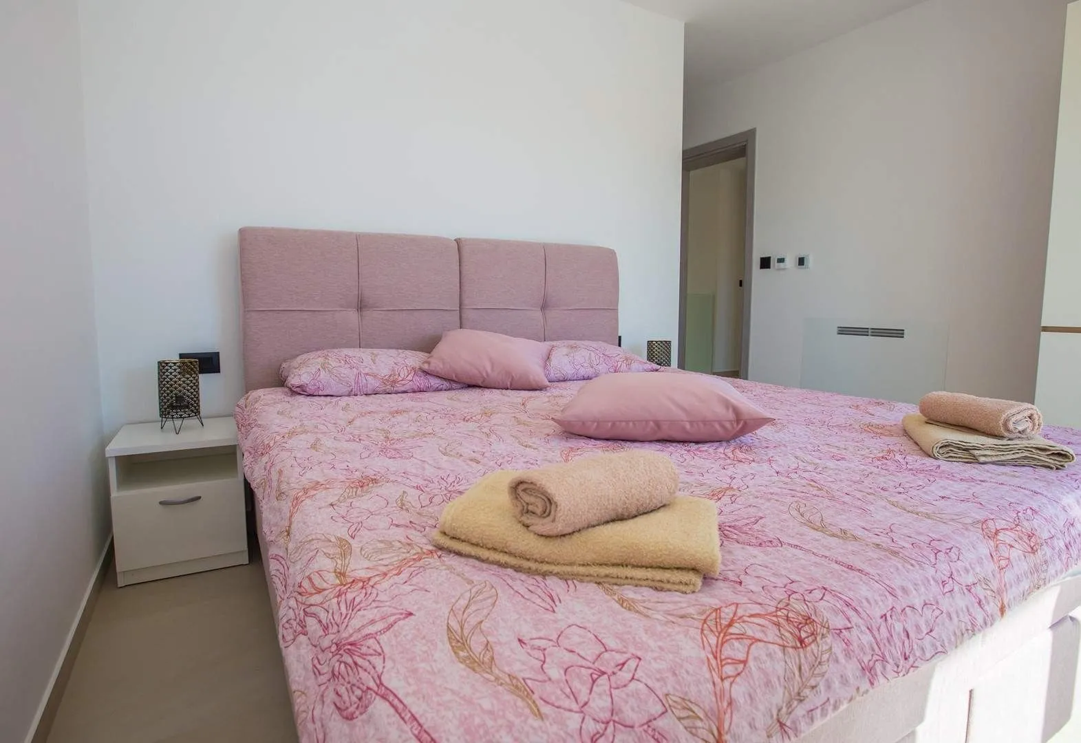 poreč okolica-moderna vila sa bazenom - slika 17