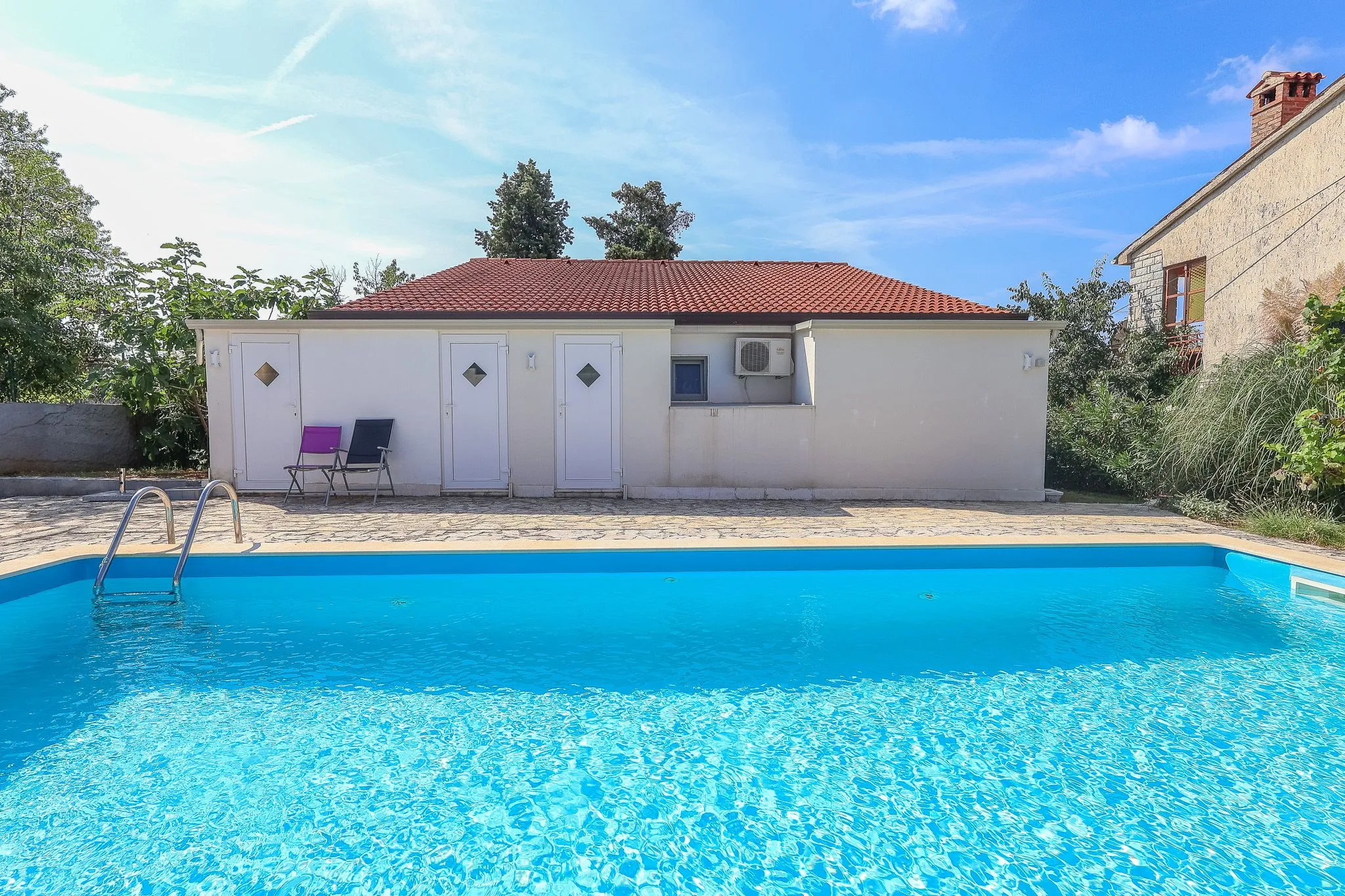poreč-prizemnica sa bazenom i studio apartmanom na prodaji - slika 26