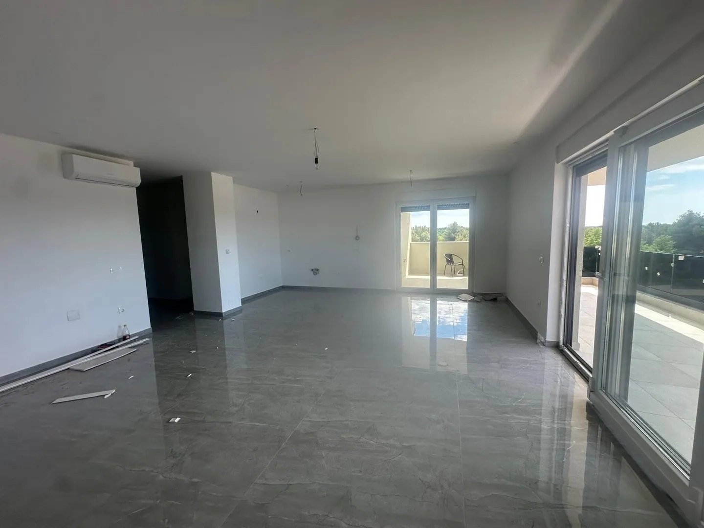 vabriga-dvoetažni stan na prodaji sa krovnom terasom od 110 m2 - slika 6