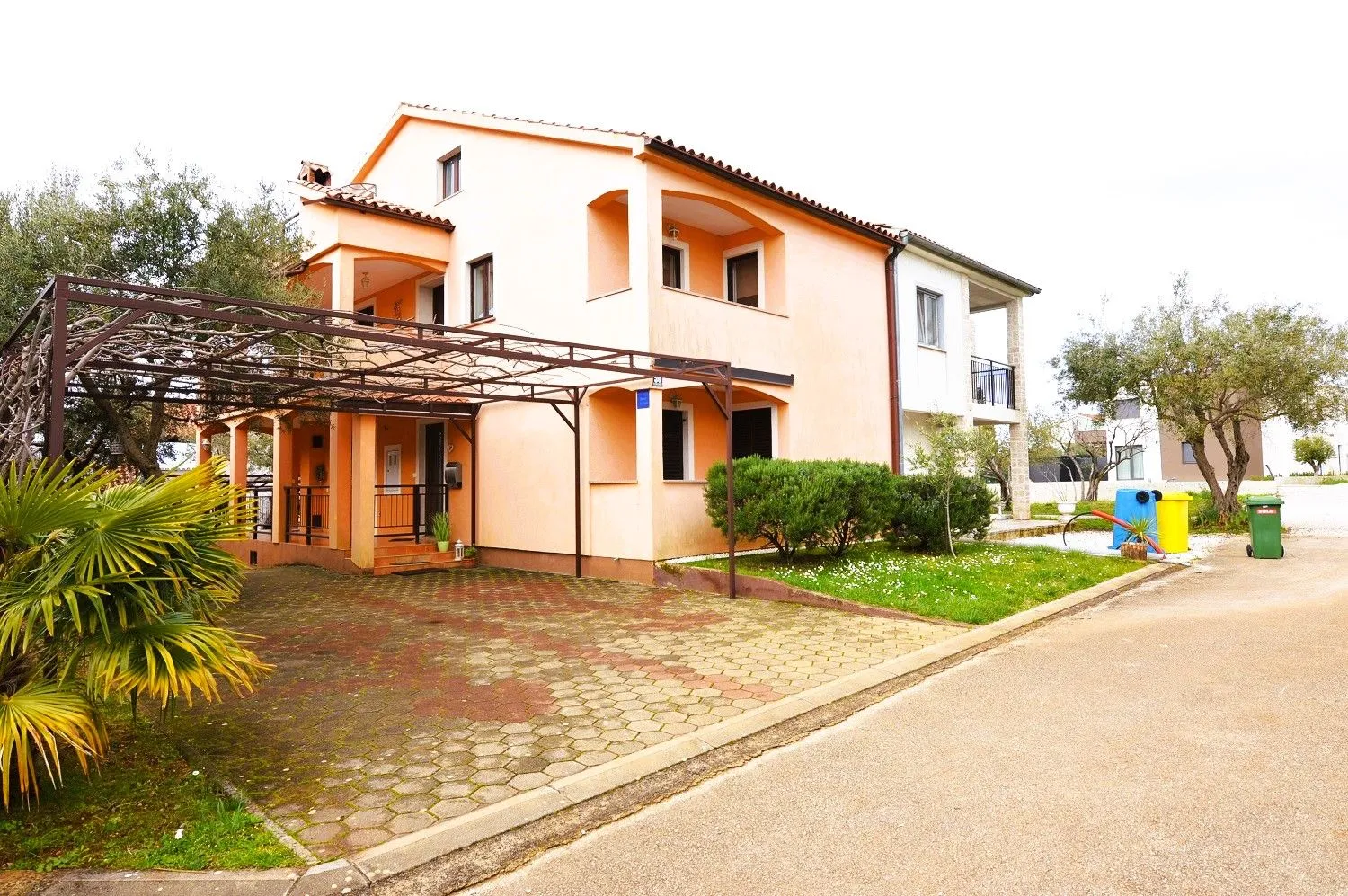 Vabriga-Dvojna Kuća Sa Četiri Apartmana Na Prodaji - Vabriga, Tar-Vabriga