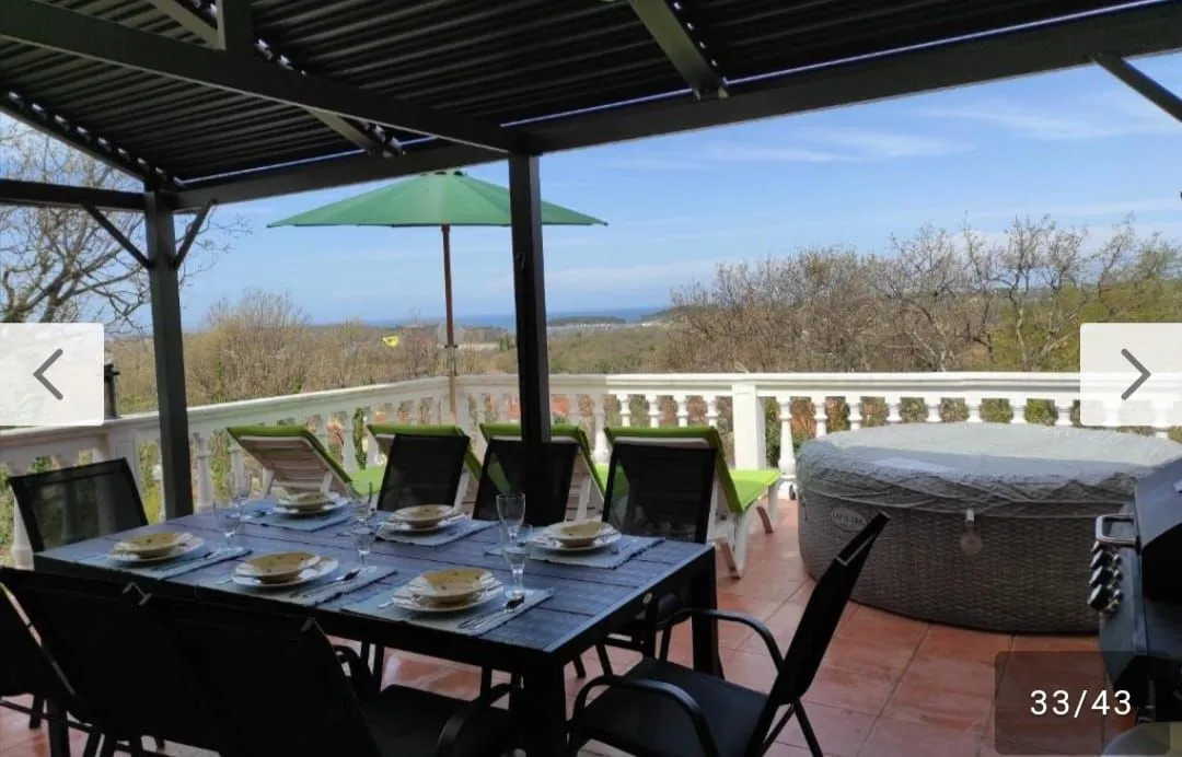 poreč-kuća sa tri stana na prodaji - slika 17