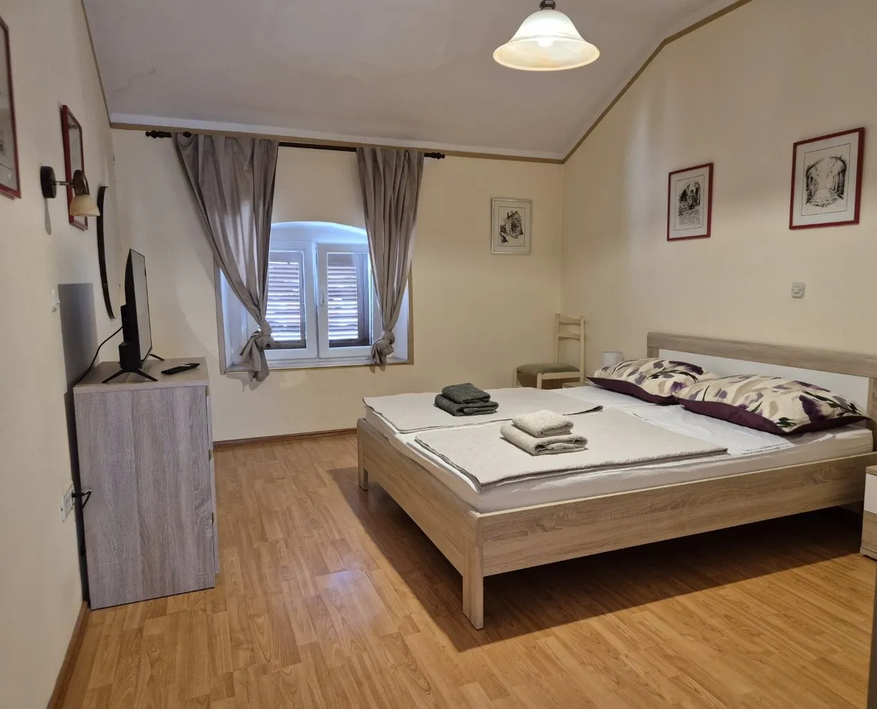 poreč centar-kuća sa dva stana sa terasama na prodaji - slika 12