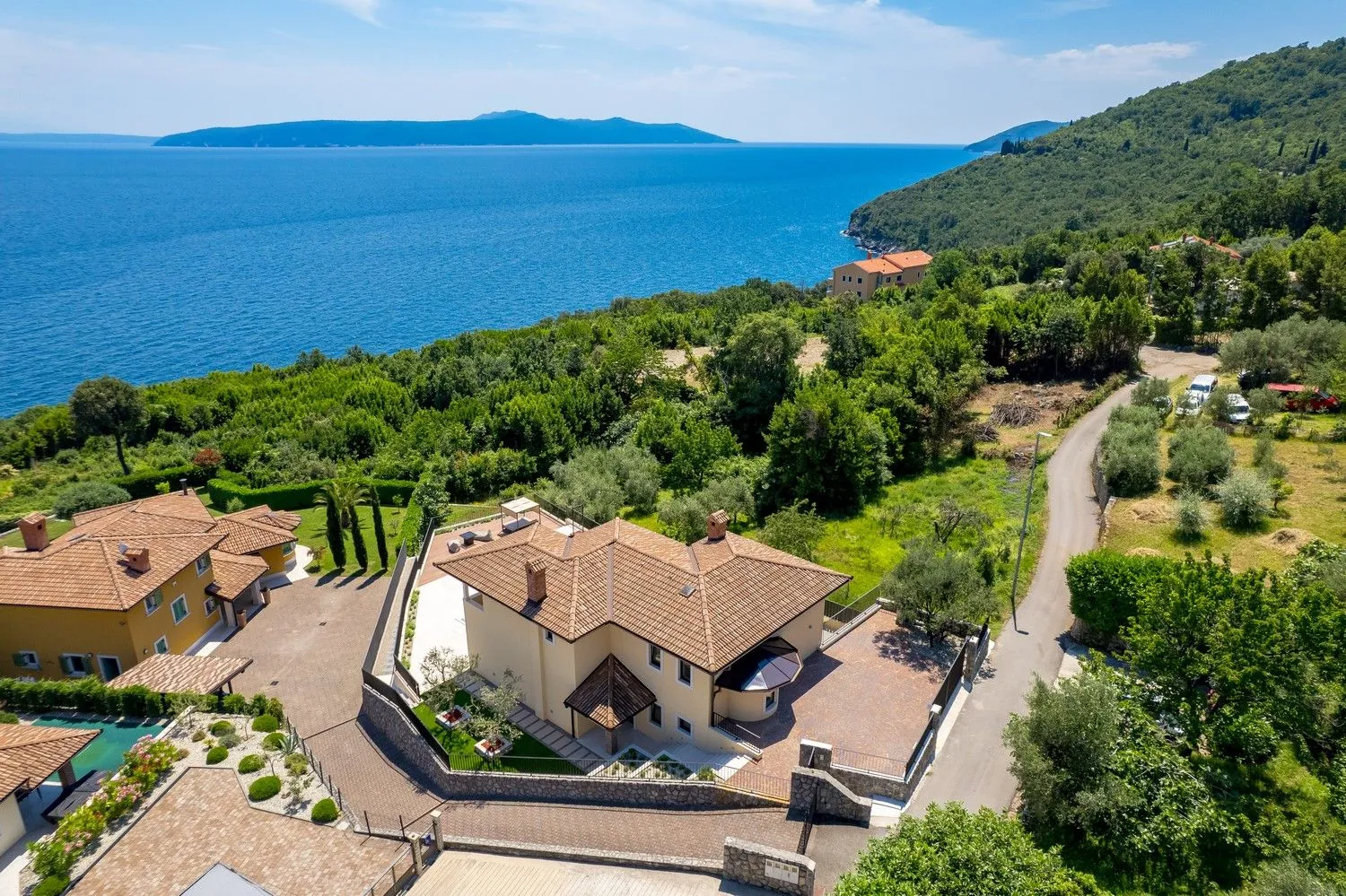 mošćenička draga- vila na jedinstvenoj lokaciji na prodaji - slika 23