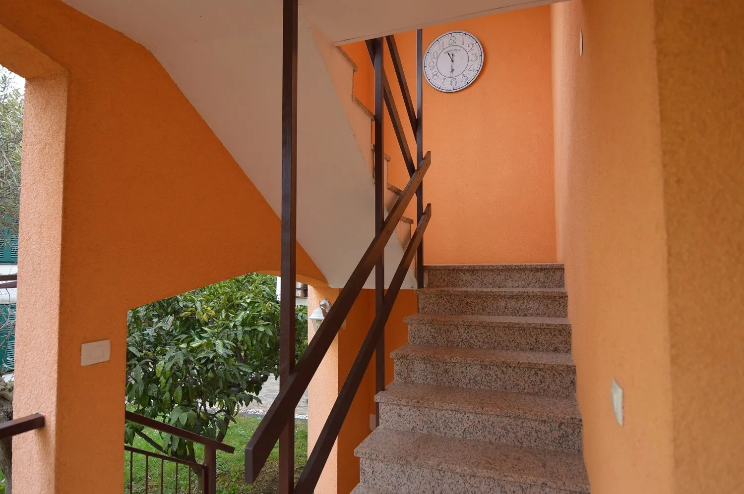 vabriga-dvojna kuća sa četiri apartmana na prodaji - slika 15