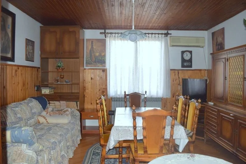 tar-kamena kuća na prodaji - slika 6