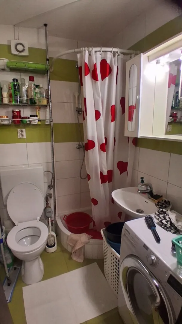 uređen stan u mirnom červar-poratu – korak do plaže i centra! - slika 13