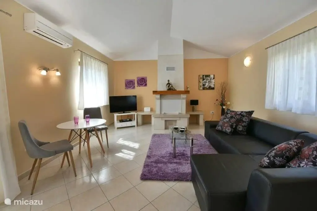 poreč okolica-vila na prodaji sa bazenom - slika 5