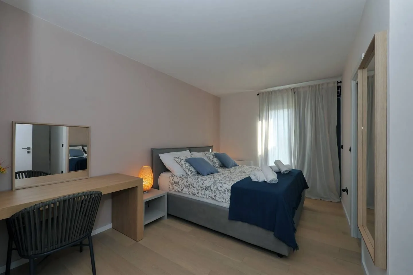 poreč okolica - predivna moderna vila sa bazenom prodaje se - slika 12