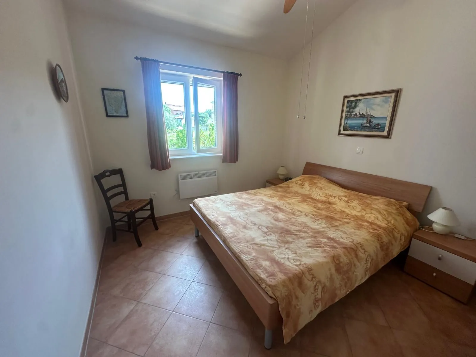 kaštelir- kuća sa bazenom okružena zelenilom - slika 17