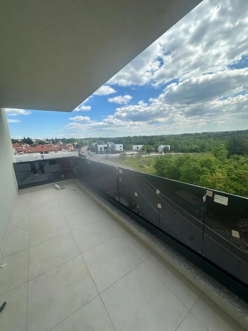 vabriga-dvoetažni stan na prodaji sa krovnom terasom od 110 m2 - slika 13