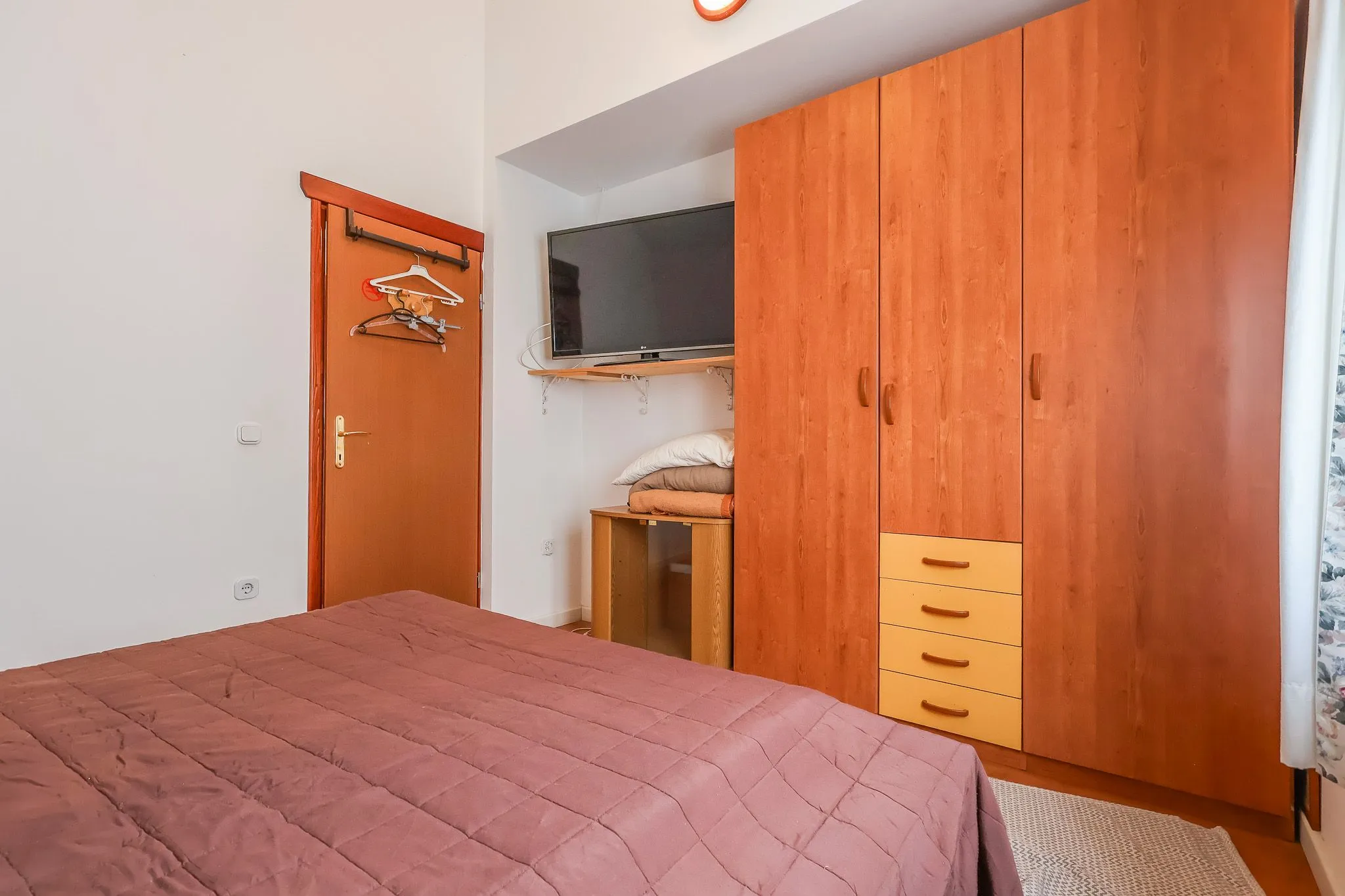 poreč-prizemnica sa bazenom i studio apartmanom na prodaji - slika 12