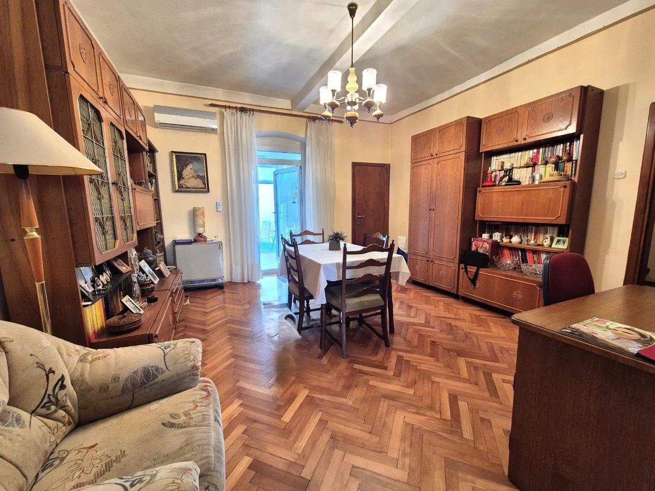 poreč centar-kuća sa dva stana sa terasama na prodaji - slika 23
