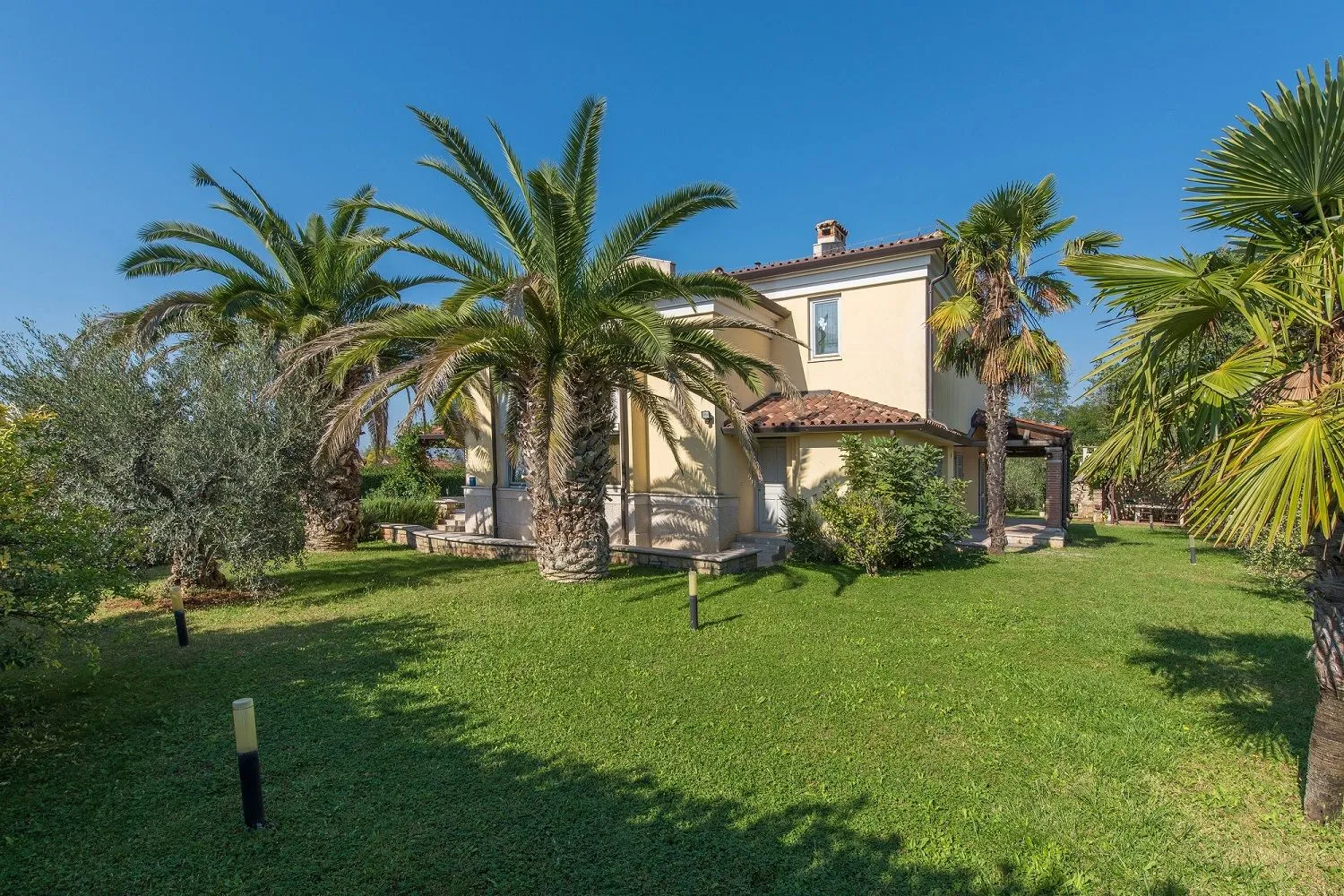 poreč-vila sa bazenom na prodaji , blizina mora - slika 23