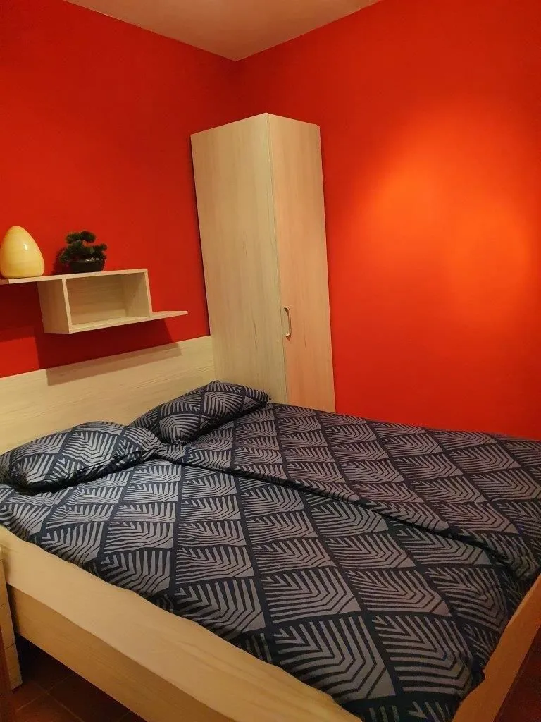 poreč-kuća sa tri stana na prodaji - slika 10