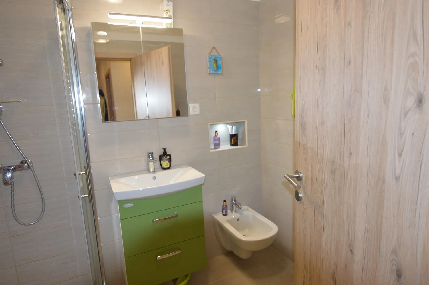 vabriga-dvojna kuća sa četiri apartmana na prodaji - slika 12