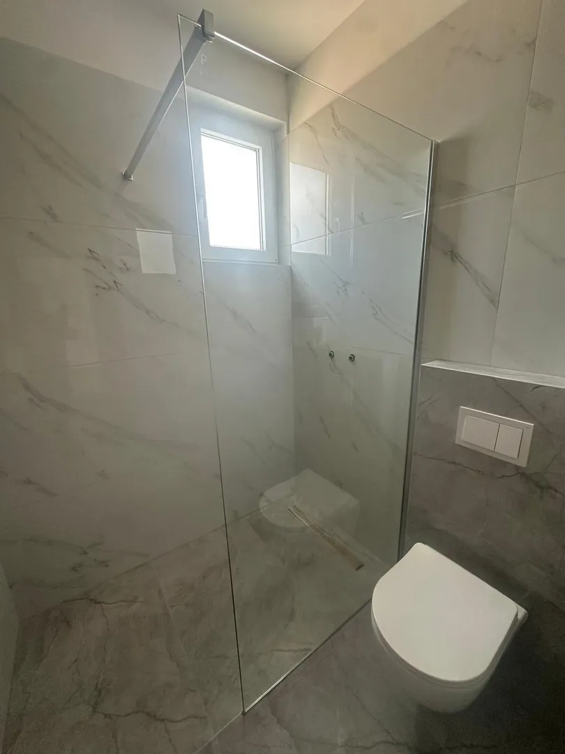 vabriga-dvoetažni stan na prodaji sa krovnom terasom od 110 m2 - slika 8