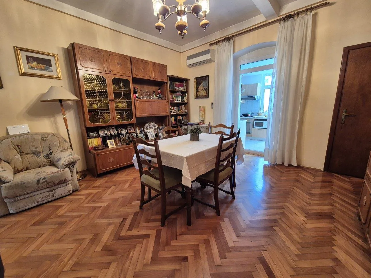 poreč centar-kuća sa dva stana sa terasama na prodaji - slika 18