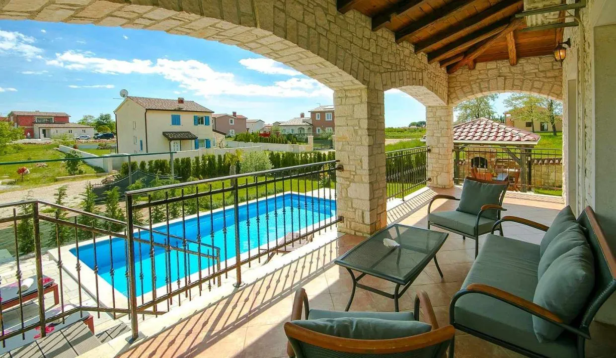 poreč okolica-rustikalna vila sa bazenom na prodaji - slika 5