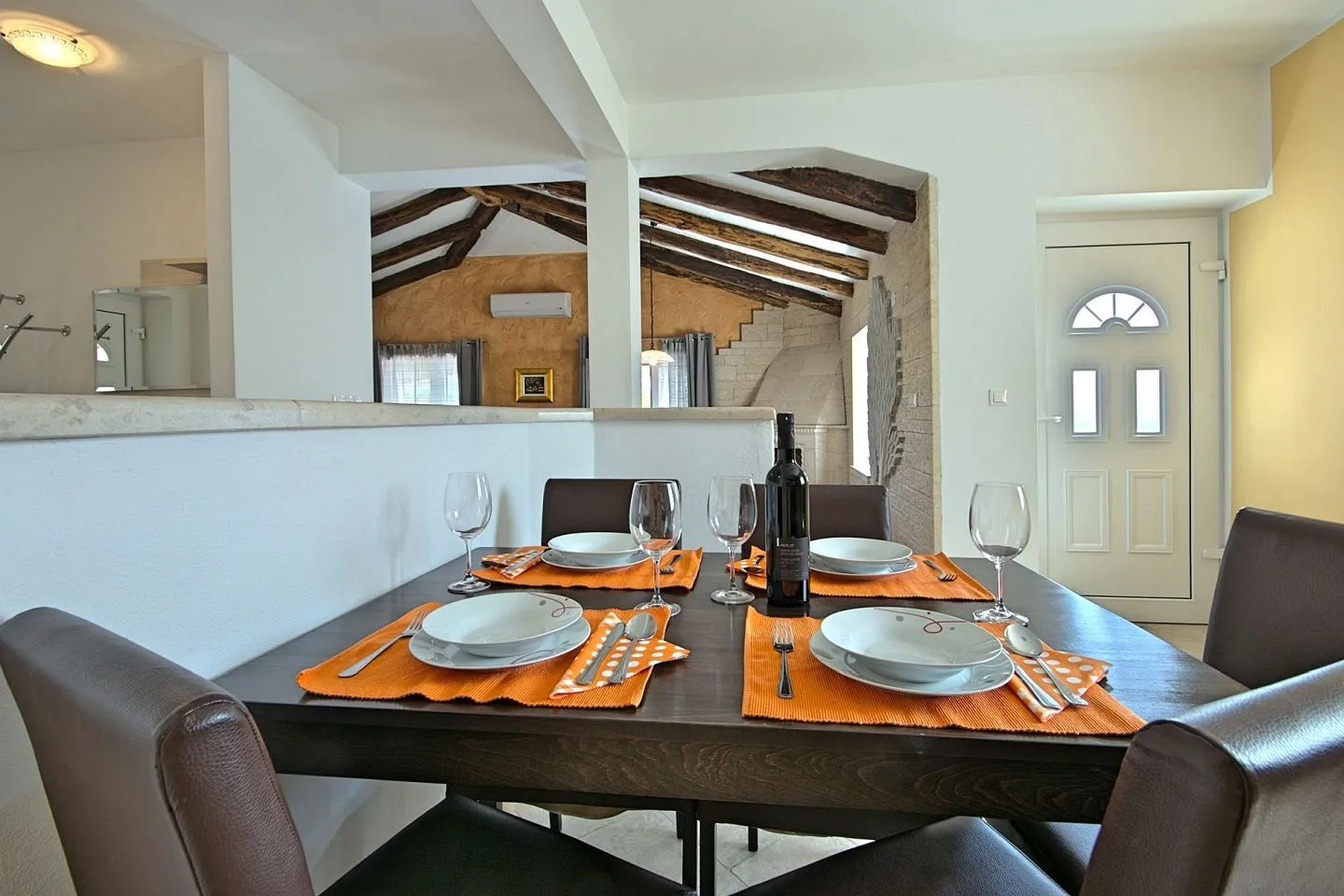 poreč okolica-rustikalna vila sa bazenom na prodaji - slika 9