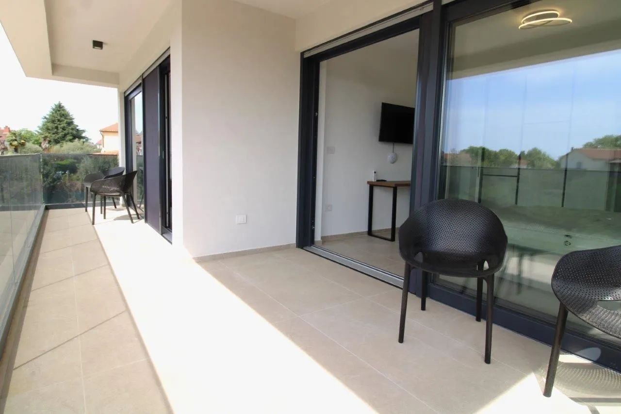 poreč-prekrasna moderna vila na prodaji - slika 22