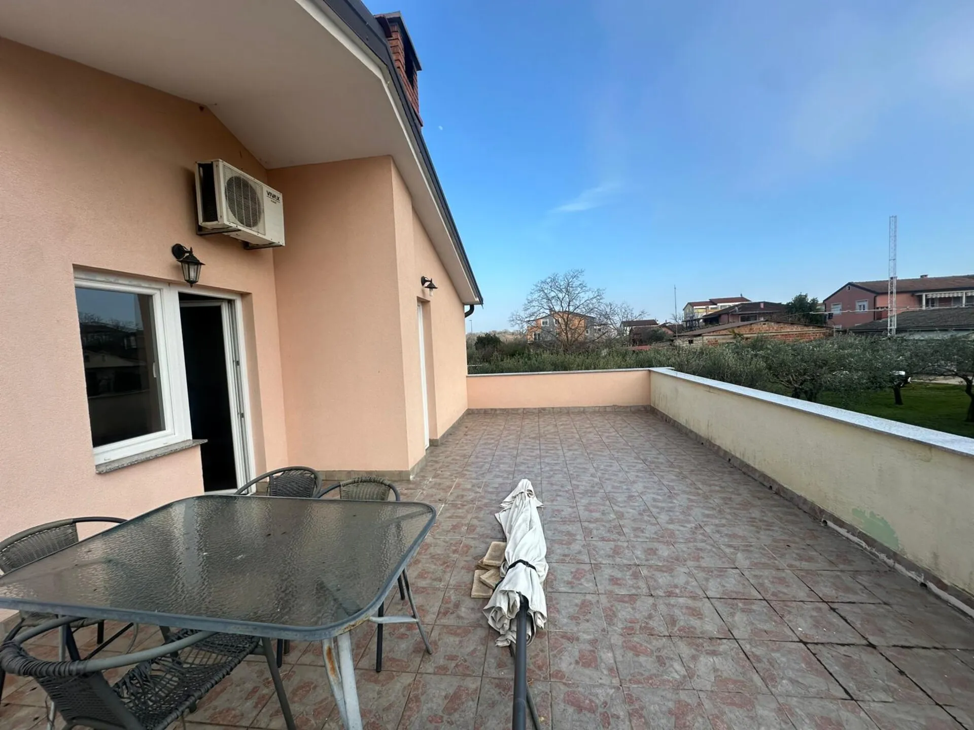 umag- stan za prodaji za 185.000 eura - slika 8