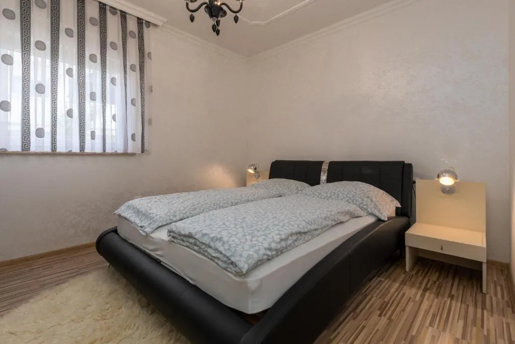 poreč okolica-prizemnica na prodaji sa bazenom - slika 12