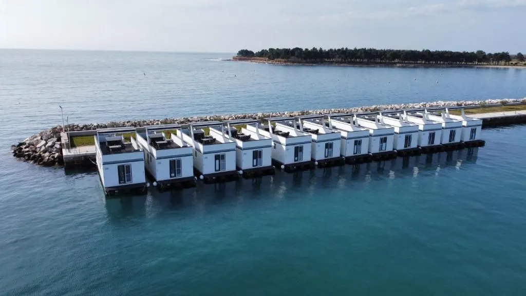 novigrad-plutajuća kuća na moru prodaja - slika 12