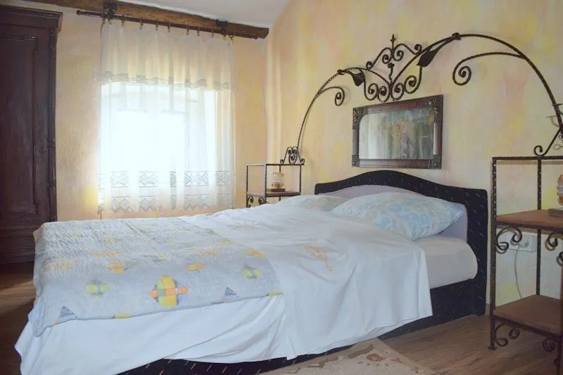 tar-kamena kuća na prodaji - slika 14