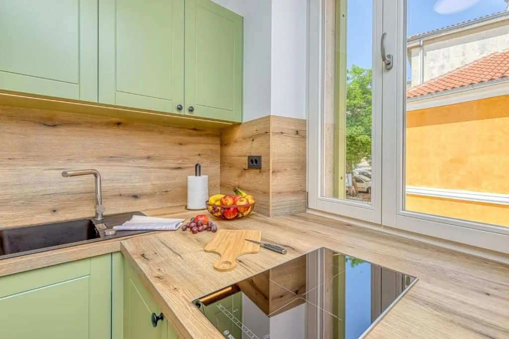 vrsar-apartmanska kuća na prodaji - slika 9