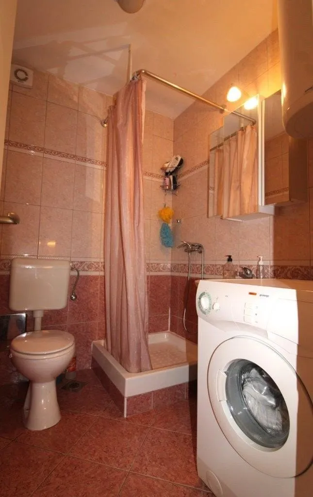 červar porat- renovirani stan sa 3 spavaće sobe - slika 6
