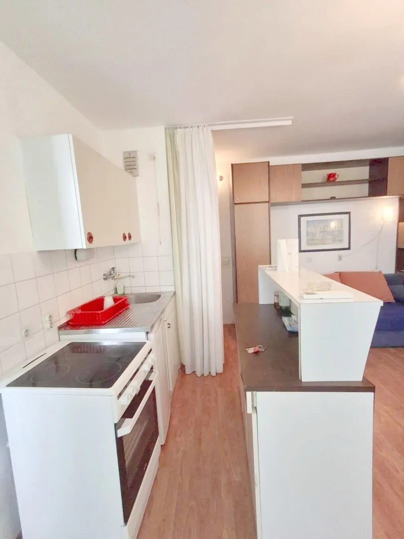 uređeni stan 28m² u červar-poratu – 300m od plaže! - slika 4