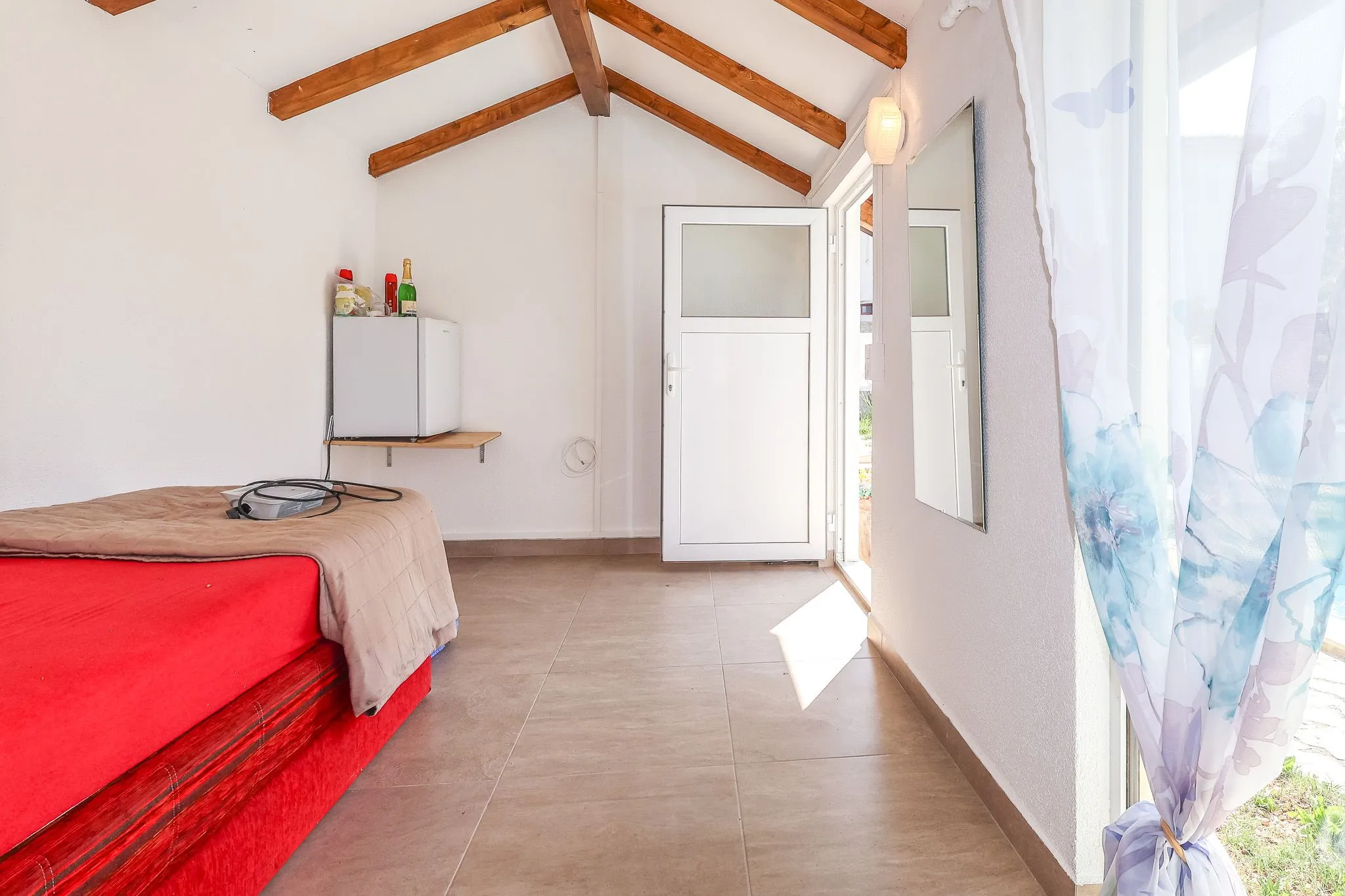 poreč-prizemnica sa bazenom i studio apartmanom na prodaji - slika 29