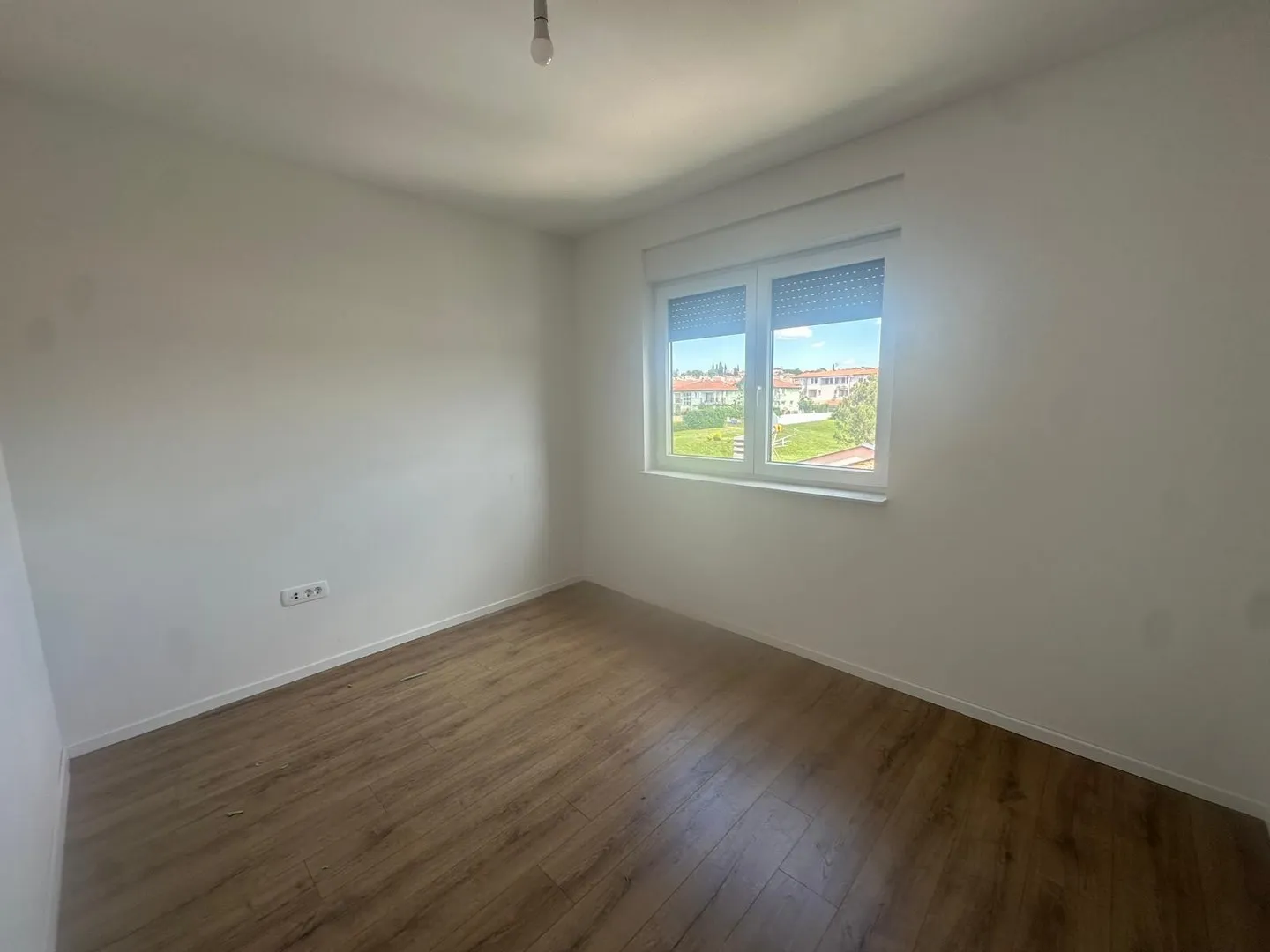 vabriga-dvoetažni stan na prodaji sa krovnom terasom od 110 m2 - slika 11